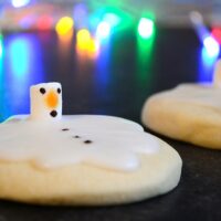 Melted Snowman Biscuits Recipe