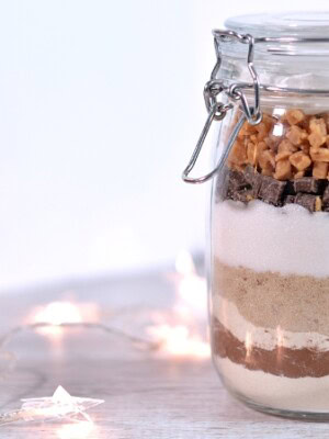 Chocolate Fudge Brownies in a Jar