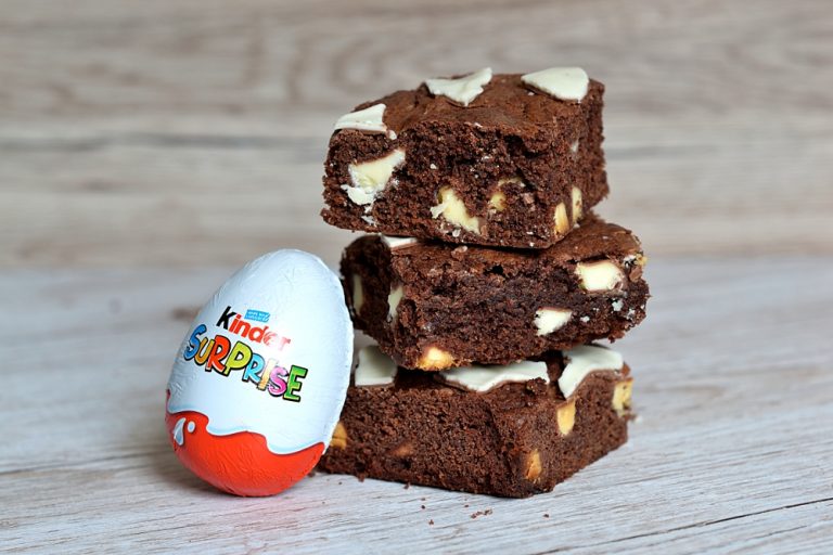 Kinder Brownies recipe from Baking with Granny. Sweet brownies, complete with kinder chocolate.