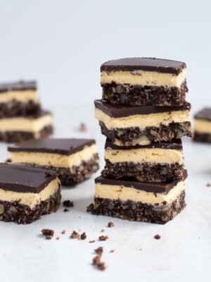 Nanaimo Slice recipe from Baking with Granny. Nanaimo Bars traybake.