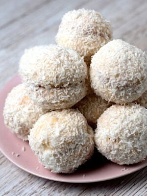Scottish Snowballs recipe from Baking with Granny. Delightful little cakes, sandwiched with jam and rolled in coconut.