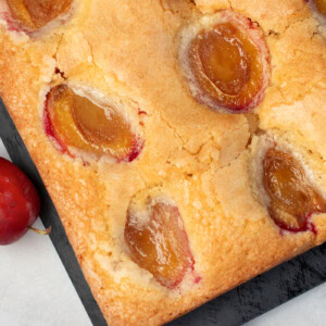 Quick and easy recipe for Plum Cake, using British Plums.
