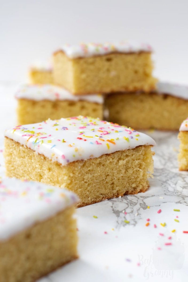 School Cake recipe. Traditional school dinner cake.